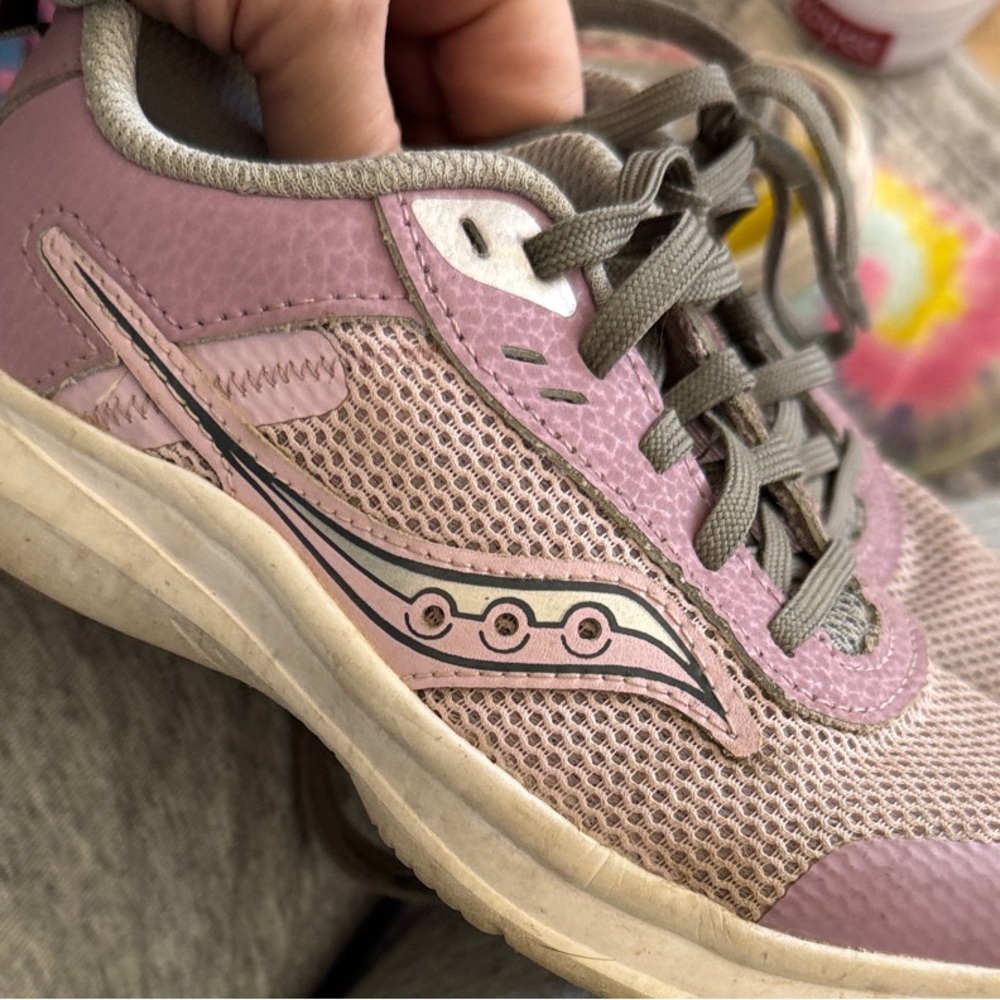 Saucony Women's Mauve and Gray Sneakers